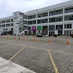 Quarto em apartamento em frente ao Riocentro e próximo a Jeunesse Arena e Vila Olímpica